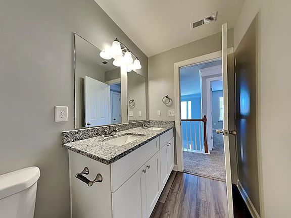 4th image of 2907 Watercrest Dr NW