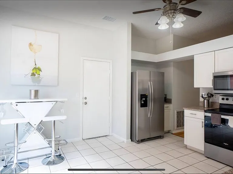 4117 Moreland Dr — Photo 10