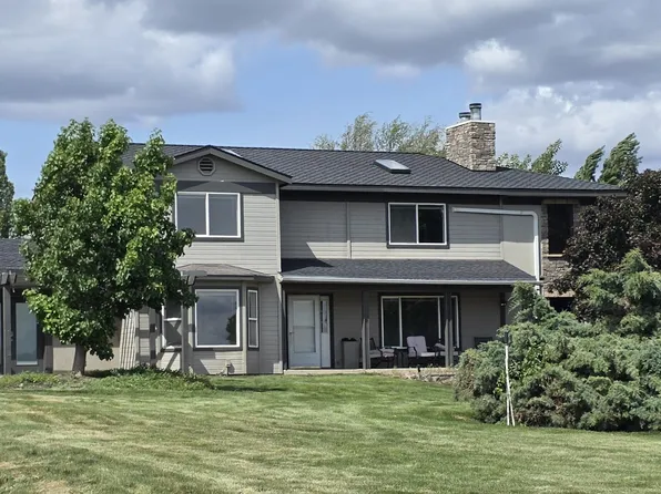 8601 Scenic Dr, Yakima, WA 98908
