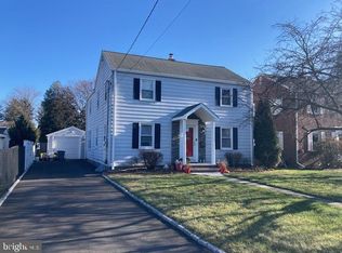 146 Woodside Ave, Hamilton, NJ 08610