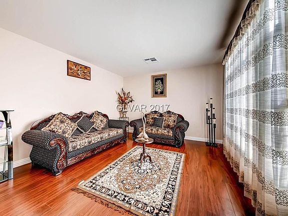 4th image of 10234 Valaspen St