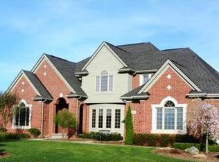 3699 High View Dr, Oxford, MI