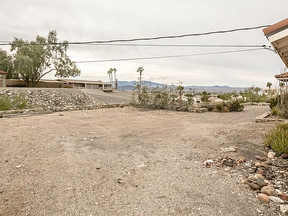 4th image of 324 Coral Dr
