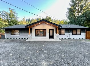 22509 SE May Valley Rd, Issaquah, WA 98027