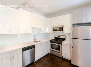 1203 W Addison St #2, Chicago, IL 60613