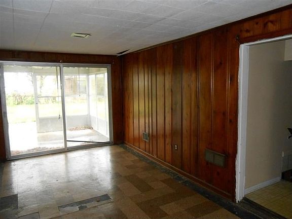 3rd image of 3312 Harvard Blvd