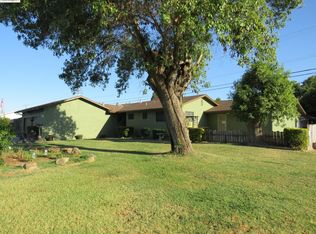 1713 Couchman Ln, Modesto, CA 95355