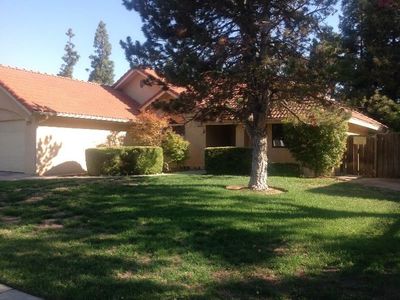 1199 E Kenosha Ave, Fresno, CA, 93720