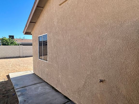 3rd image of 2019 E Udall Ln