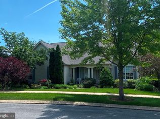 381 Village Heights Dr, State College, PA 16801