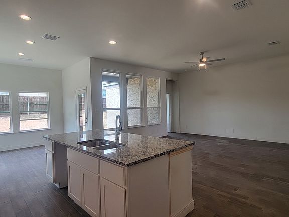 5th image of 5008 Picasso Rd