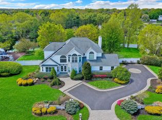 6 Arborvitae Lane, Miller Place, NY 11764