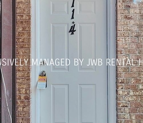 3rd image of 7201 Arlington Expy APT 114