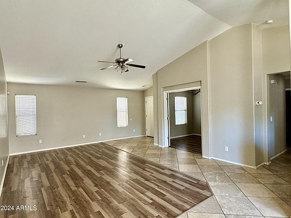 4th image of 44633 W YUCCA Lane