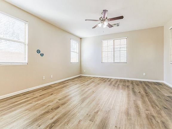 4th image of 3809 E Santa Fe Ln
