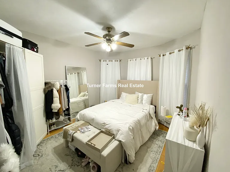 7 Iroquois St #2A — Photo 8
