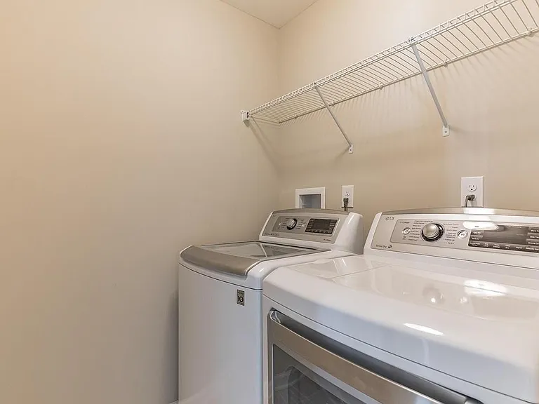 436 Williamson Ct — Photo 22