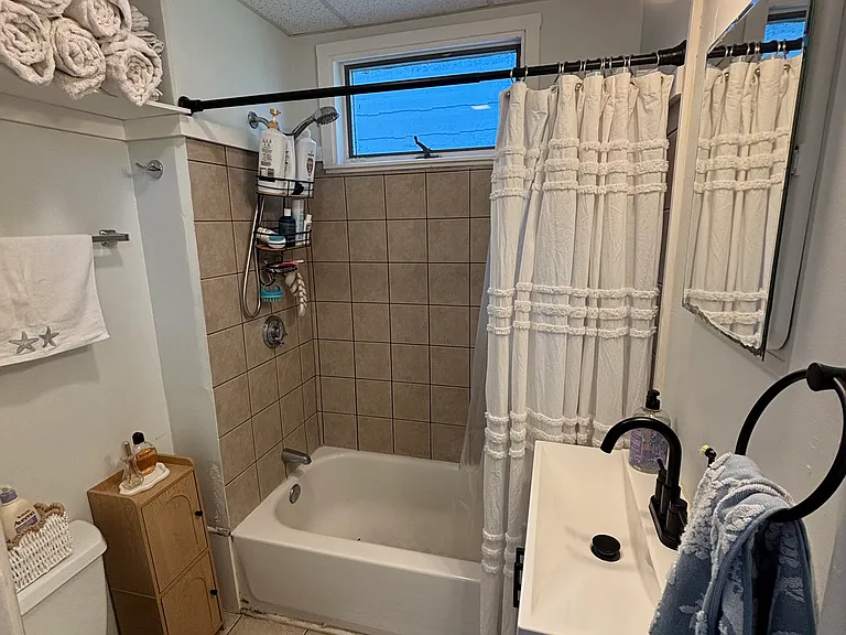 26 Atlantic St #1 — Photo 5