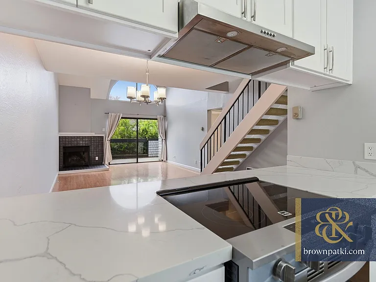 8 Eddystone Ct #I — Photo 5