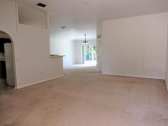 2nd image of 3826 Sunset Cove Dr