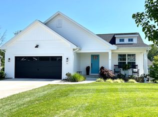 731 Janelle Ct, Portage, MI 49024