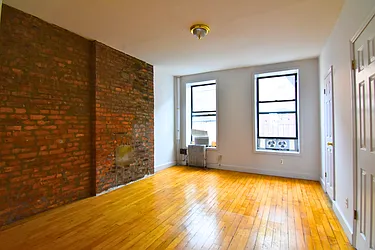 159 1/2 Columbia Street