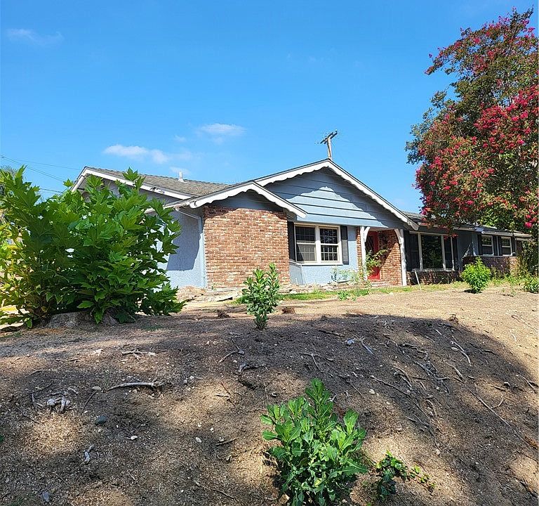 1st image of 1517 Longview Dr