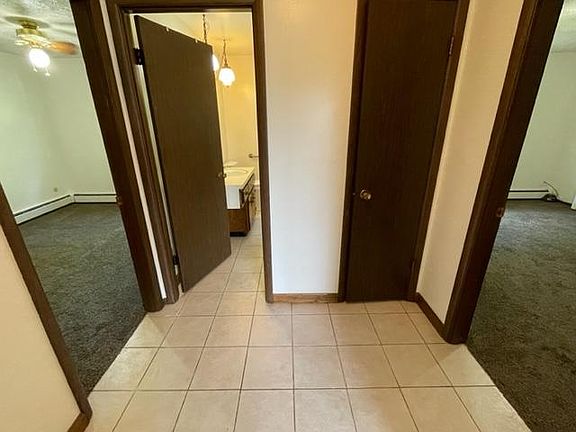 Hallway between bedrooms