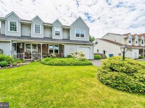 114 Brighten Ct, Perkasie, PA 18944