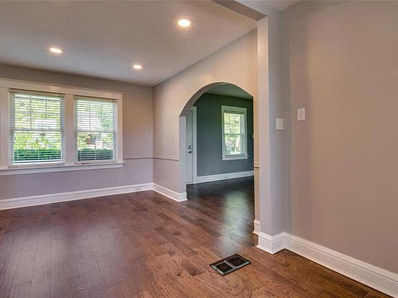 4th image of 1715 Boneta Ave