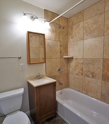 5th image of 4011 Honeycutt St