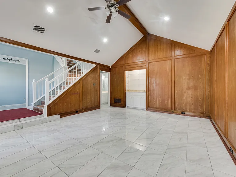 2606 Hickory Bend Dr — Photo 2