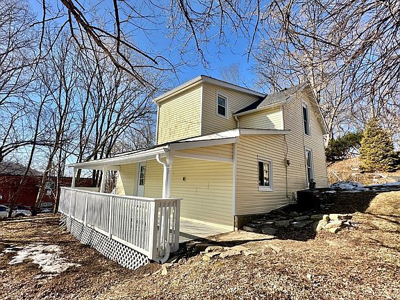 3rd image of 21 Wamsley Ave