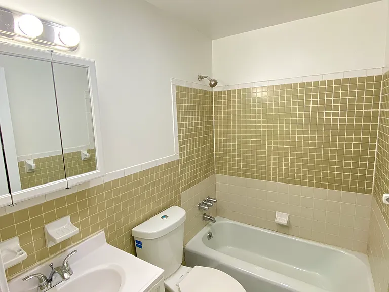 125 Court St #3A — Photo 6