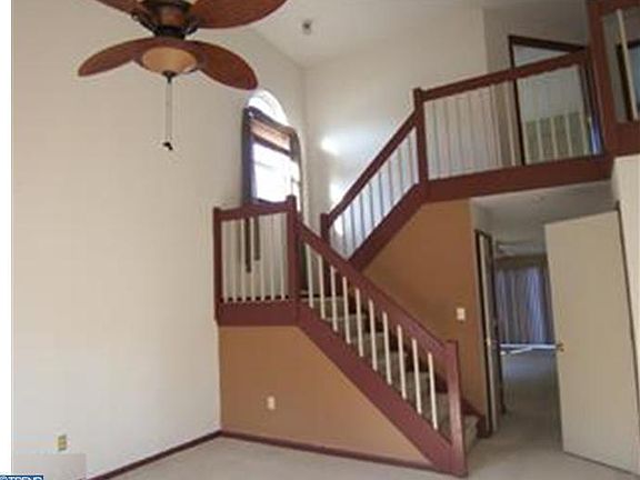 2nd image of 430 E Wind Dr