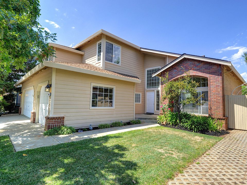 1st image of 364 N Lexington Dr