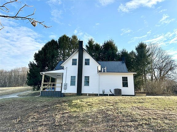 2nd image of 105 Church St