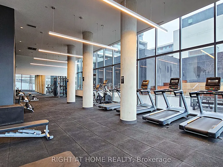 118 Varna Dr #101 — Photo 21