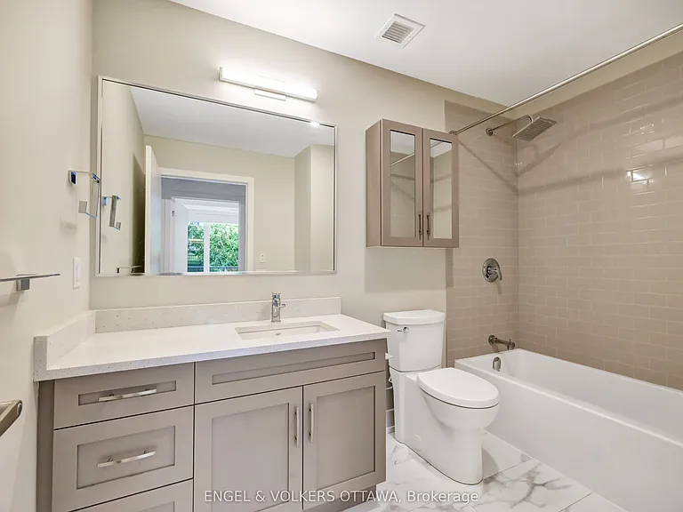 280 Crichton St #105 — Photo 19