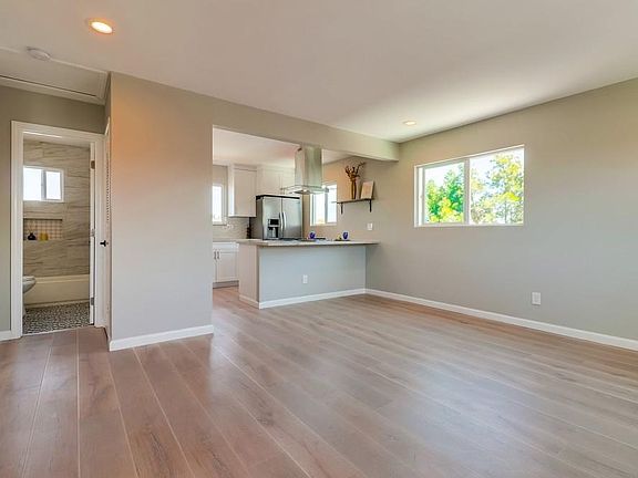 4th image of 3539 Granada Ave