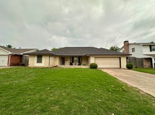 3833 N Riverside Dr, Bethany, OK 73008