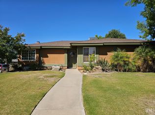 2913 Whitley Dr, Bakersfield, CA 93309
