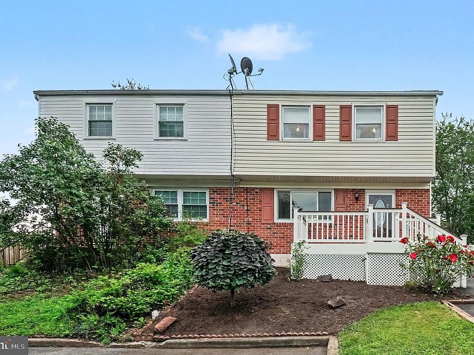 1st image of 729 Holly Dr