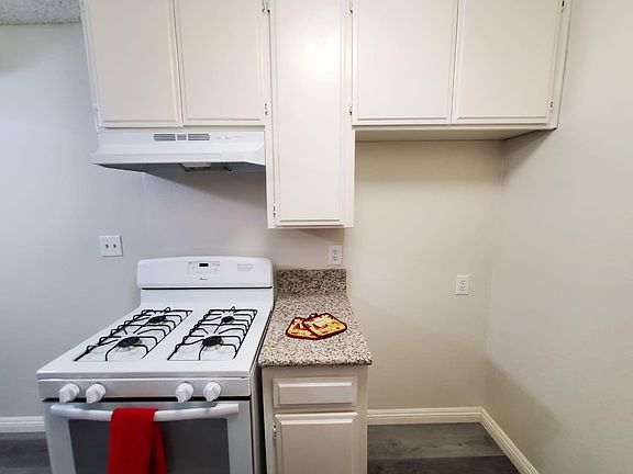 3rd image of 17816 Lassen St APT 201