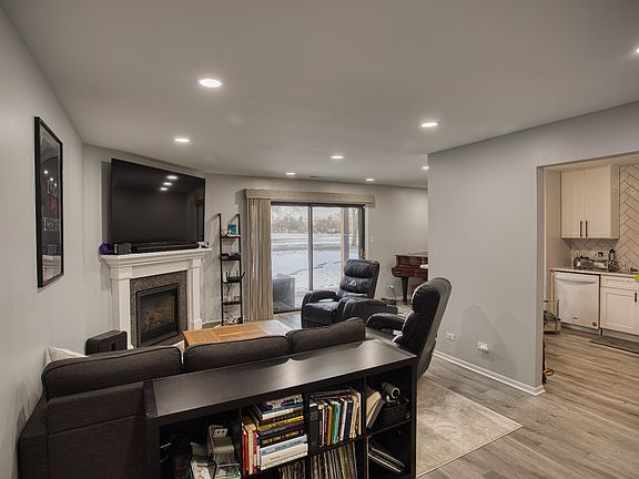 4th image of 1732 Harrow Ct APT D
