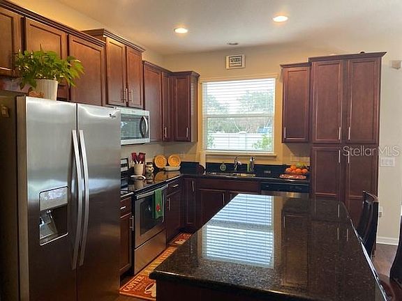 4th image of 3508 Brighton Park Cir