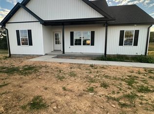 85 Forest Springs Rd, Scottsville, KY 42164