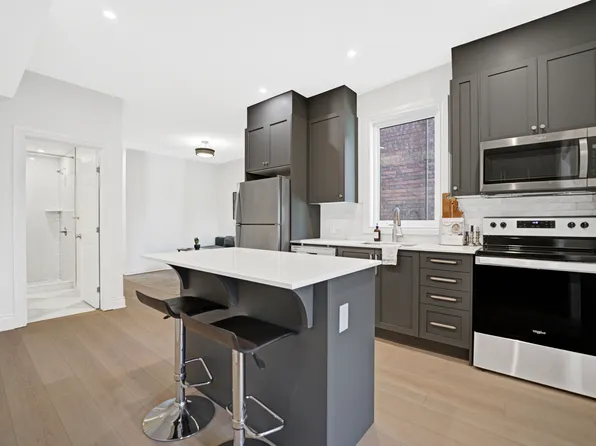 286 Arlington Ave #1, Ottawa, ON K1R 5T2