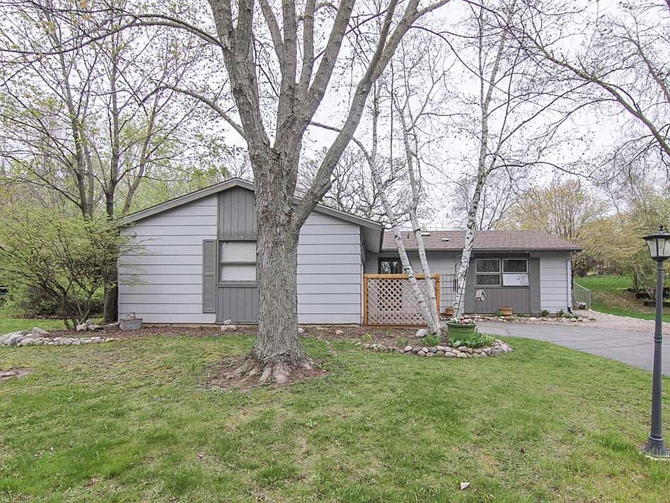 2nd image of 1429 Rae Ln