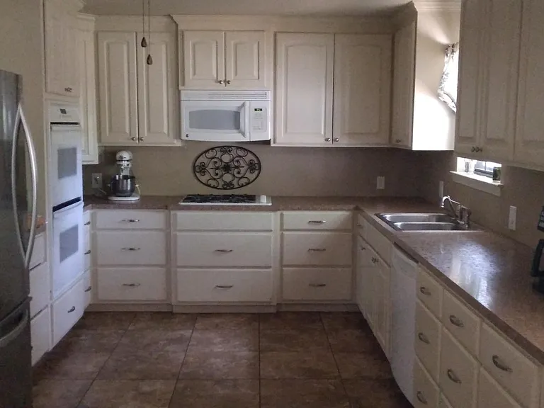 117 Stanford Rd — Photo 2